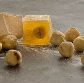 Turkish Delight Candy With Hazelnut - 325 g - Hacı Bekir